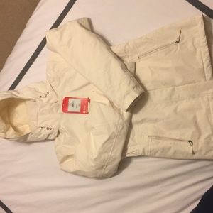 The North Face women’s White Gardenia Ski Jacket
